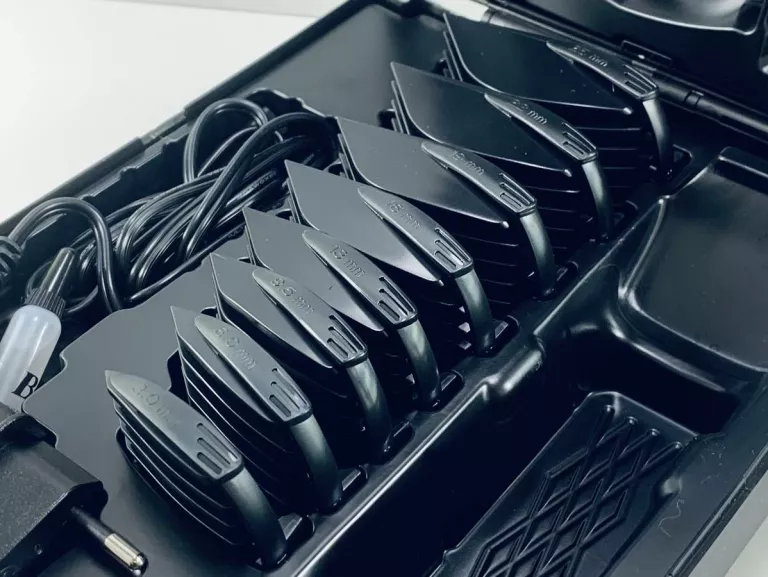 maszynka-do-wlosow-babyliss-e990e-mozliwosc-mycia-pod-woda-nie