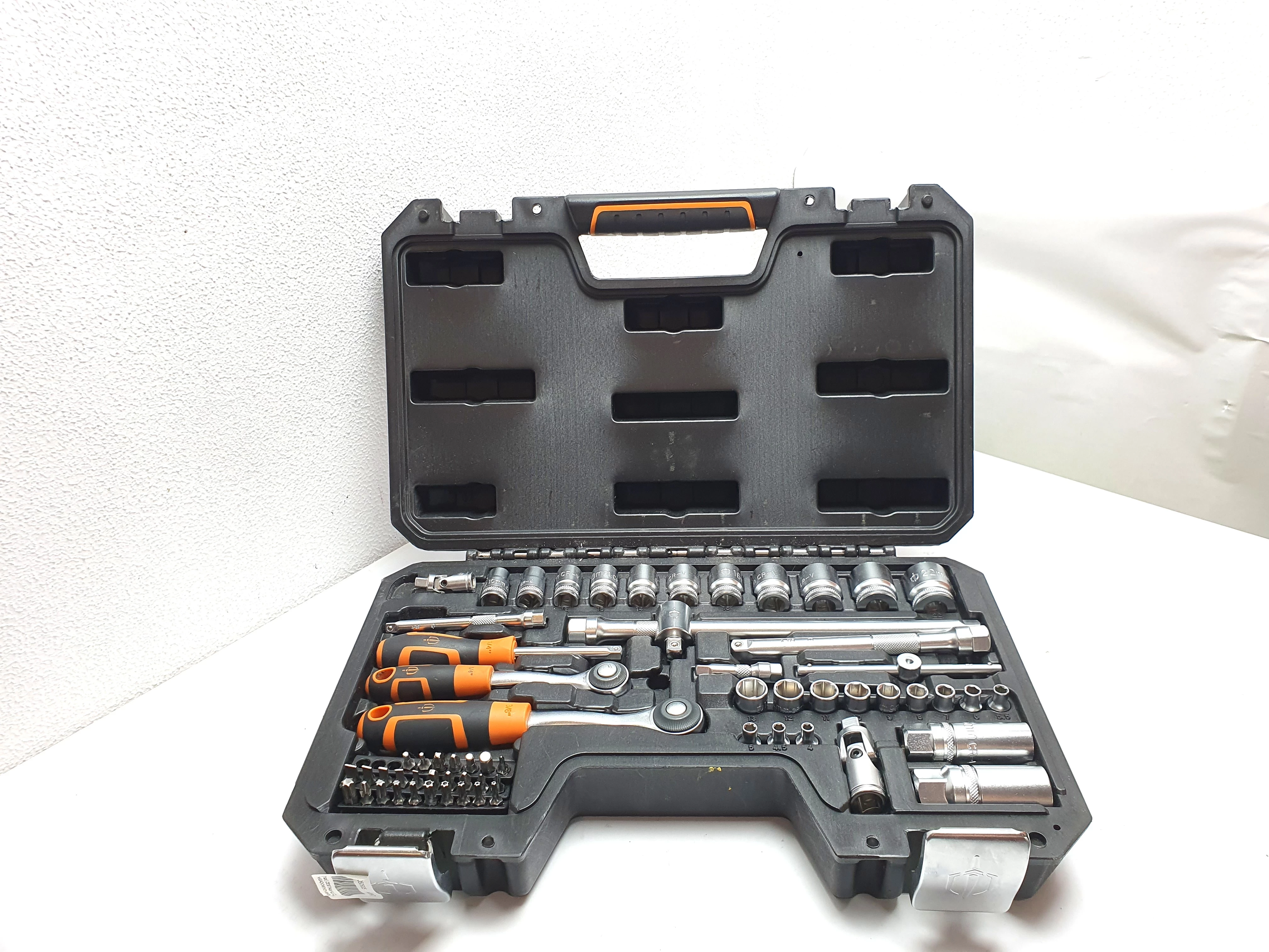 zestaw-kluczy-nasadowych-magnusson-legnicka-11-chojnow