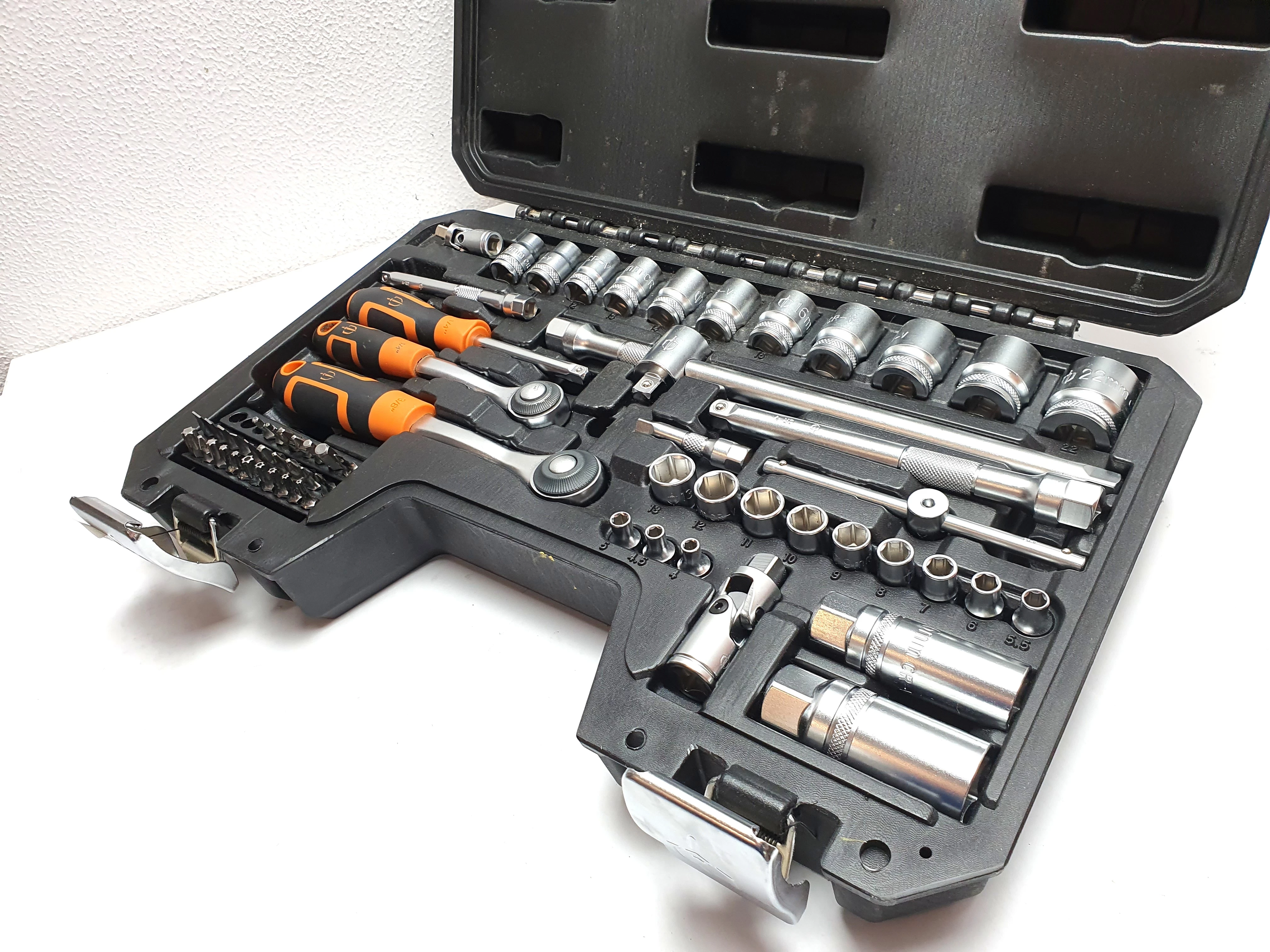 zestaw-kluczy-nasadowych-magnusson-marka-magnusson