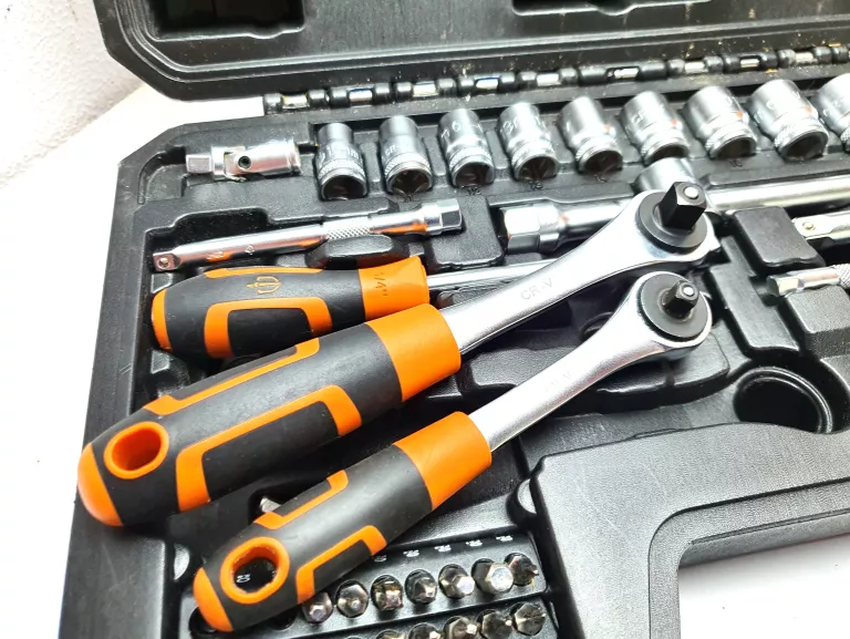 zestaw-kluczy-nasadowych-magnusson-legnicka-11-chojnow