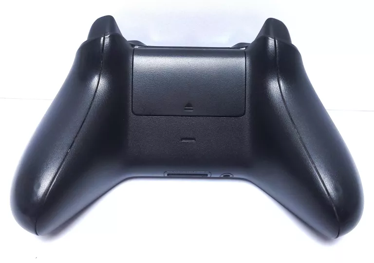 PAD XBOX ONE CZARNY Z WEJŚCIEM NA SŁUCHAWKI