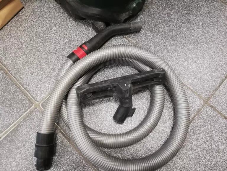 ODKURZACZ BOSCH ADVANCEDVAC 20