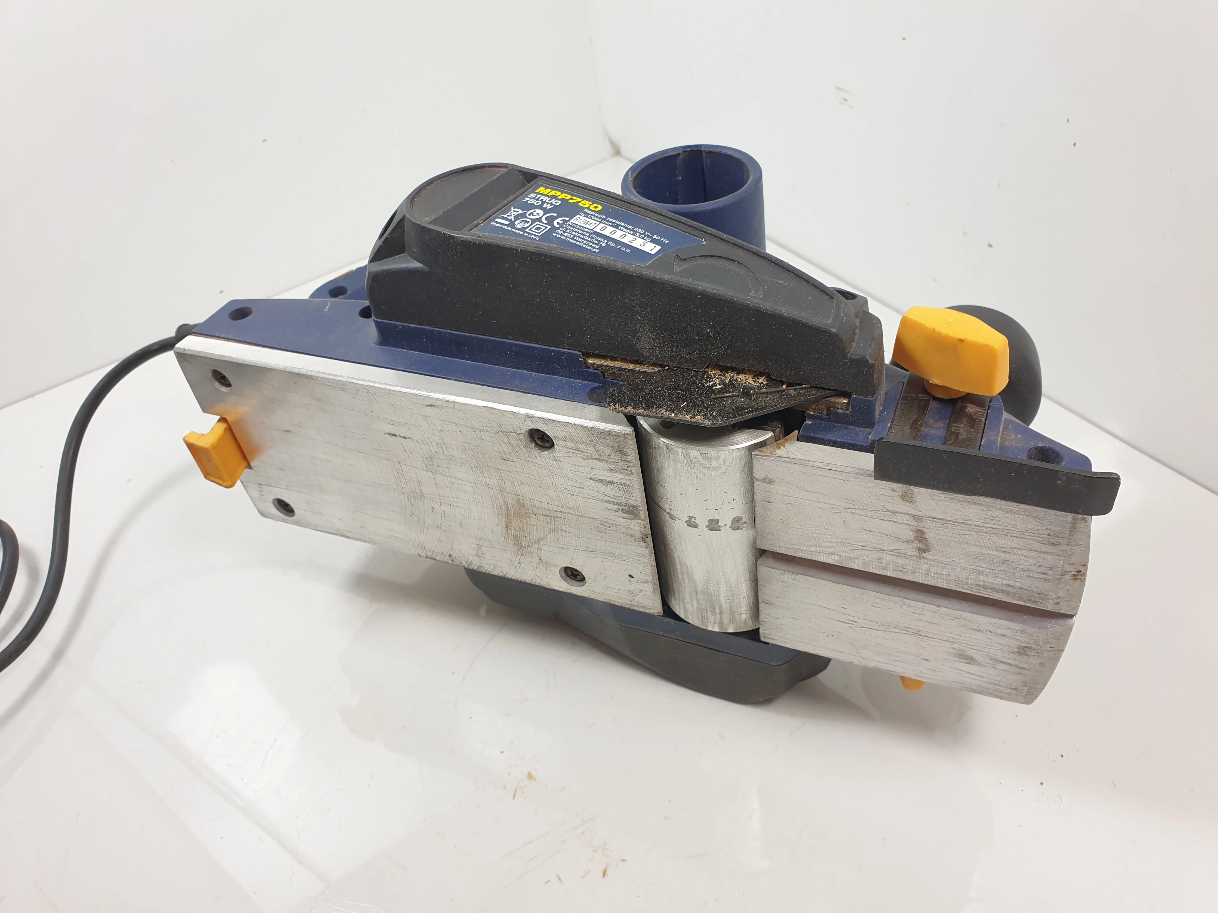 strug-elektryczny-macallister-mpp750-zasilanie-sieciowe