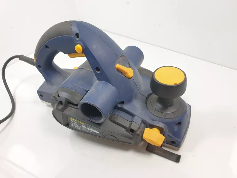 strug-elektryczny-macallister-mpp750-glebokosc-strugania-1