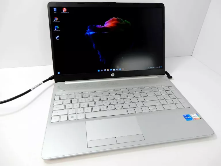 LAPTOP HP 15-DW3113NW I5-1135G7/8GB/512GB SSD