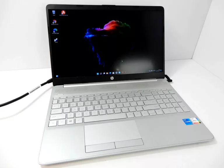 LAPTOP HP 15-DW3113NW I5-1135G7/8GB/512GB SSD
