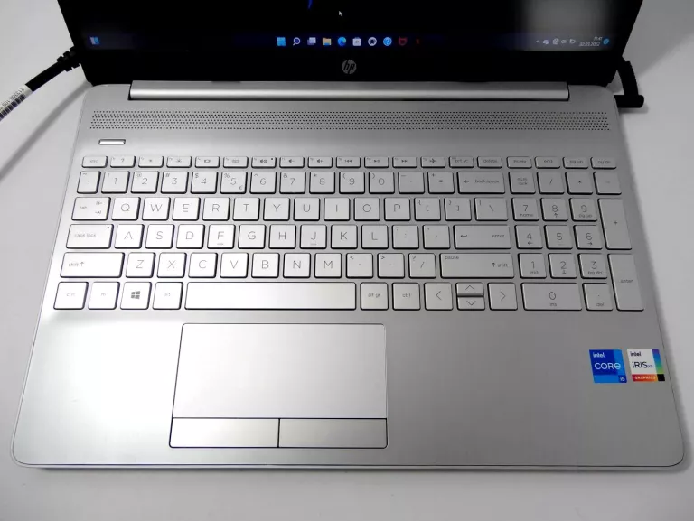 LAPTOP HP 15-DW3113NW I5-1135G7/8GB/512GB SSD