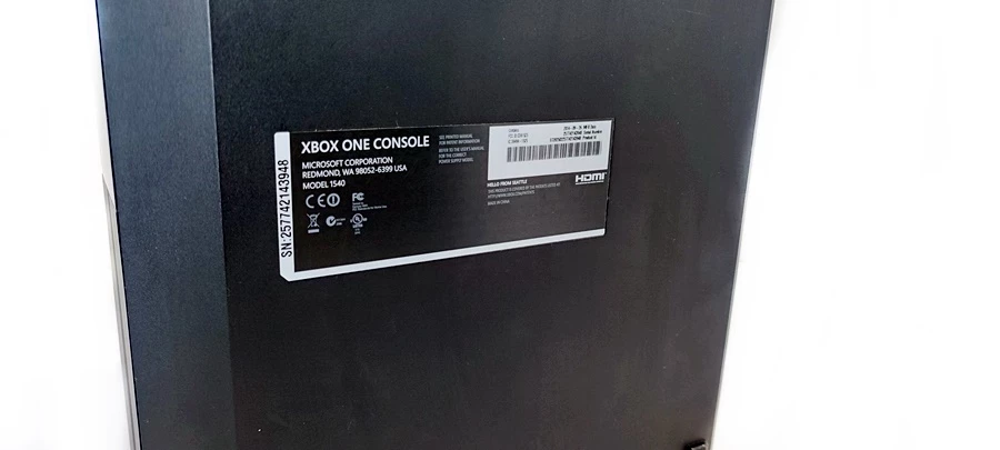 konsola-xbox-one-500gb-model-1540-liczba-kontrolerow-w-zestawie-1