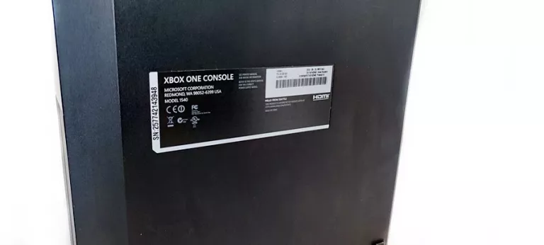 KONSOLA XBOX ONE 500GB MODEL: 1540