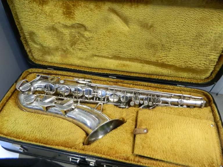 SAKSOFON TENOROWY CLASSIC SUPER AMATI KRASLICE