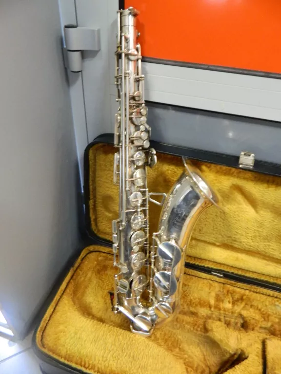 SAKSOFON TENOROWY CLASSIC SUPER AMATI KRASLICE