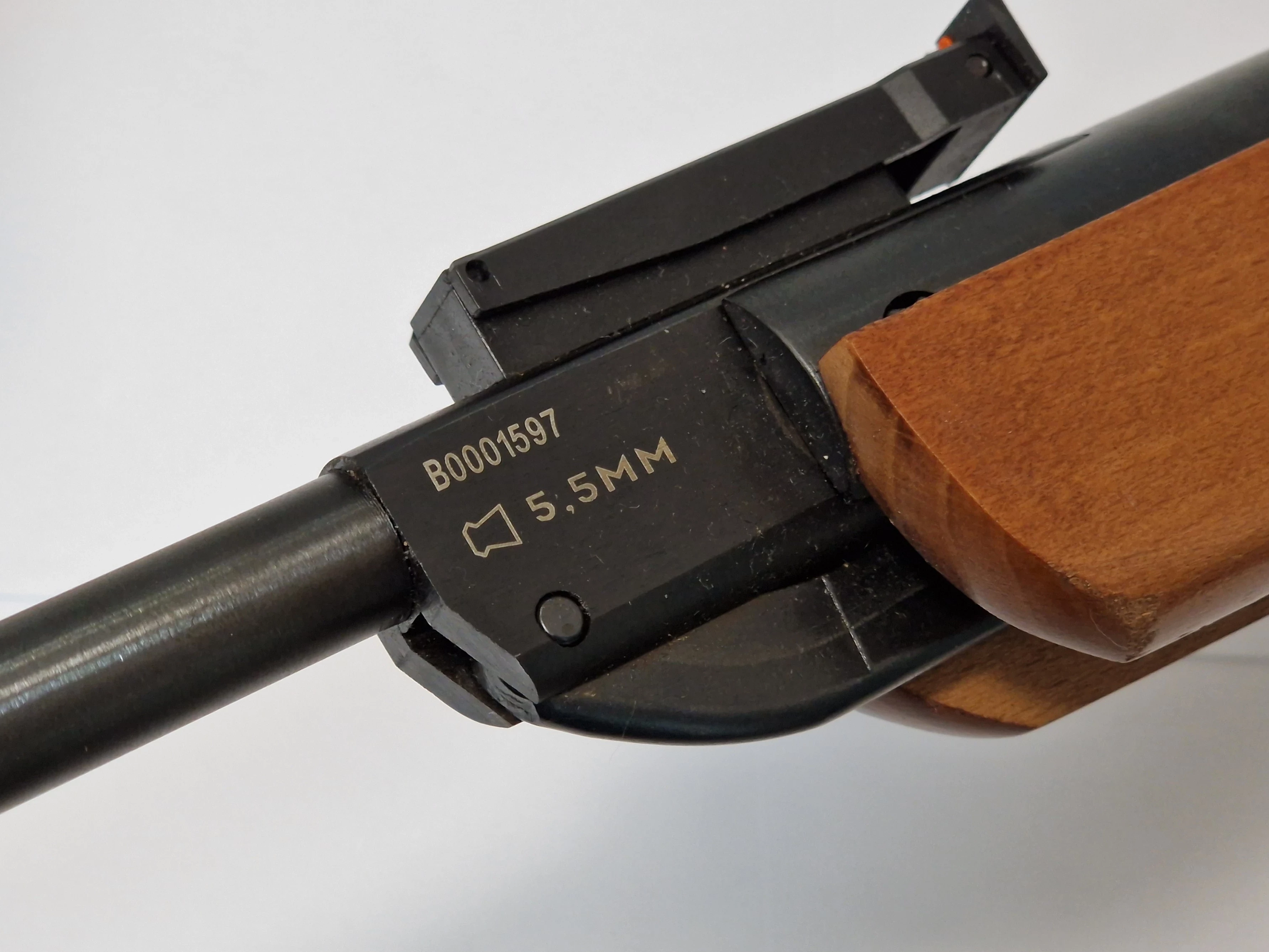 wiatrowka-huzar-55mm-gwintowana-lufa-super-stan-rodzaj-wiatrowki-sprezynowe