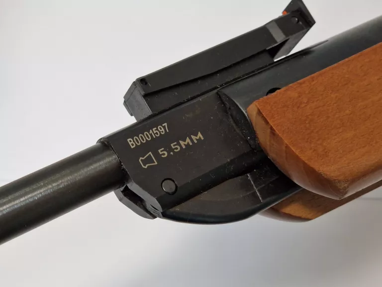 wiatrowka-huzar-55mm-gwintowana-lufa-super-stan-rodzaj-wiatrowki-sprezynowe