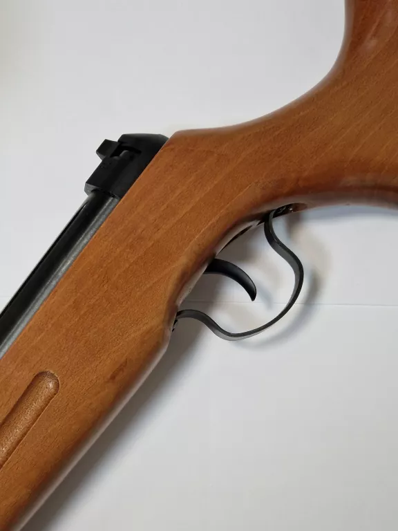 wiatrowka-huzar-55mm-gwintowana-lufa-super-stan-marka-inna