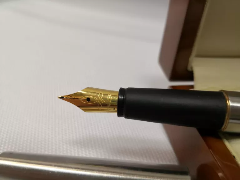 PIÓRO PARKER FRONTIER