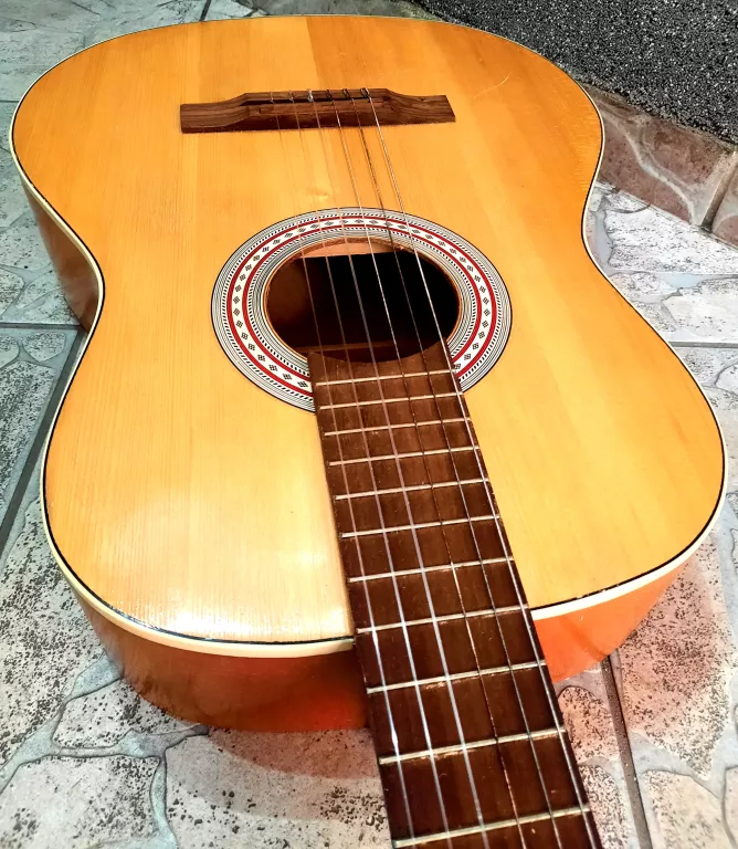 GITARA AKUSTYCZNA DEFIL
