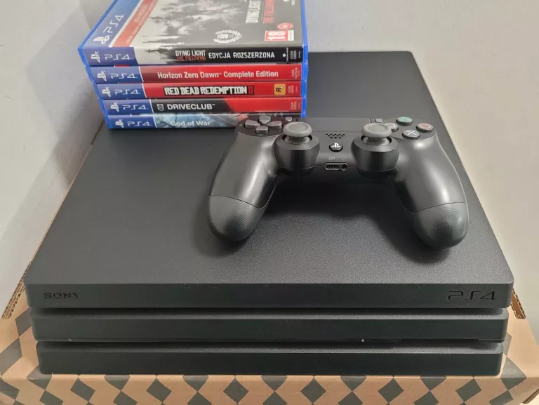 Ps4 Pro 500gb Ssd KONSOLA PS4 PRO 500GB SSD POLECAMY !!! Konsole