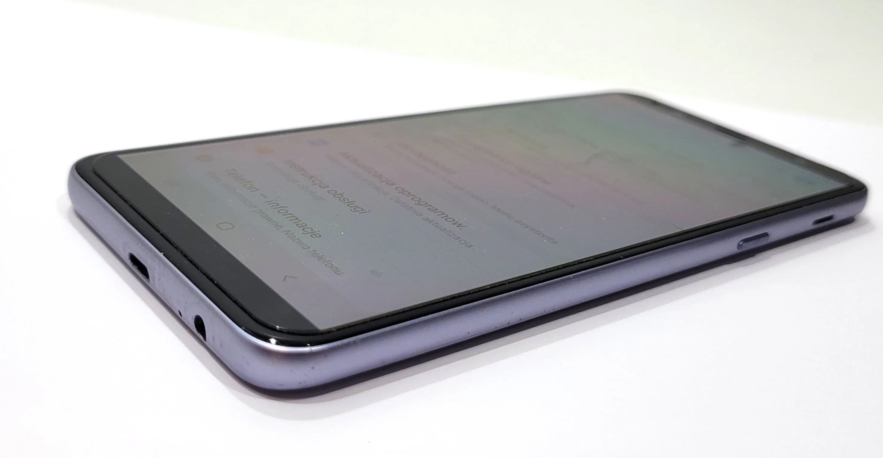 telefon-samsung-galaxy-j8-typ-smartfon