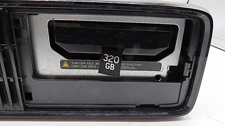 konsola-xbox-360-at-okazja-at-wersja-konsoli-xbox-360-slim