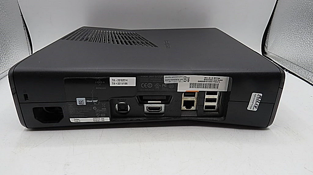 konsola-xbox-360-at-okazja-at-kolor-czarny