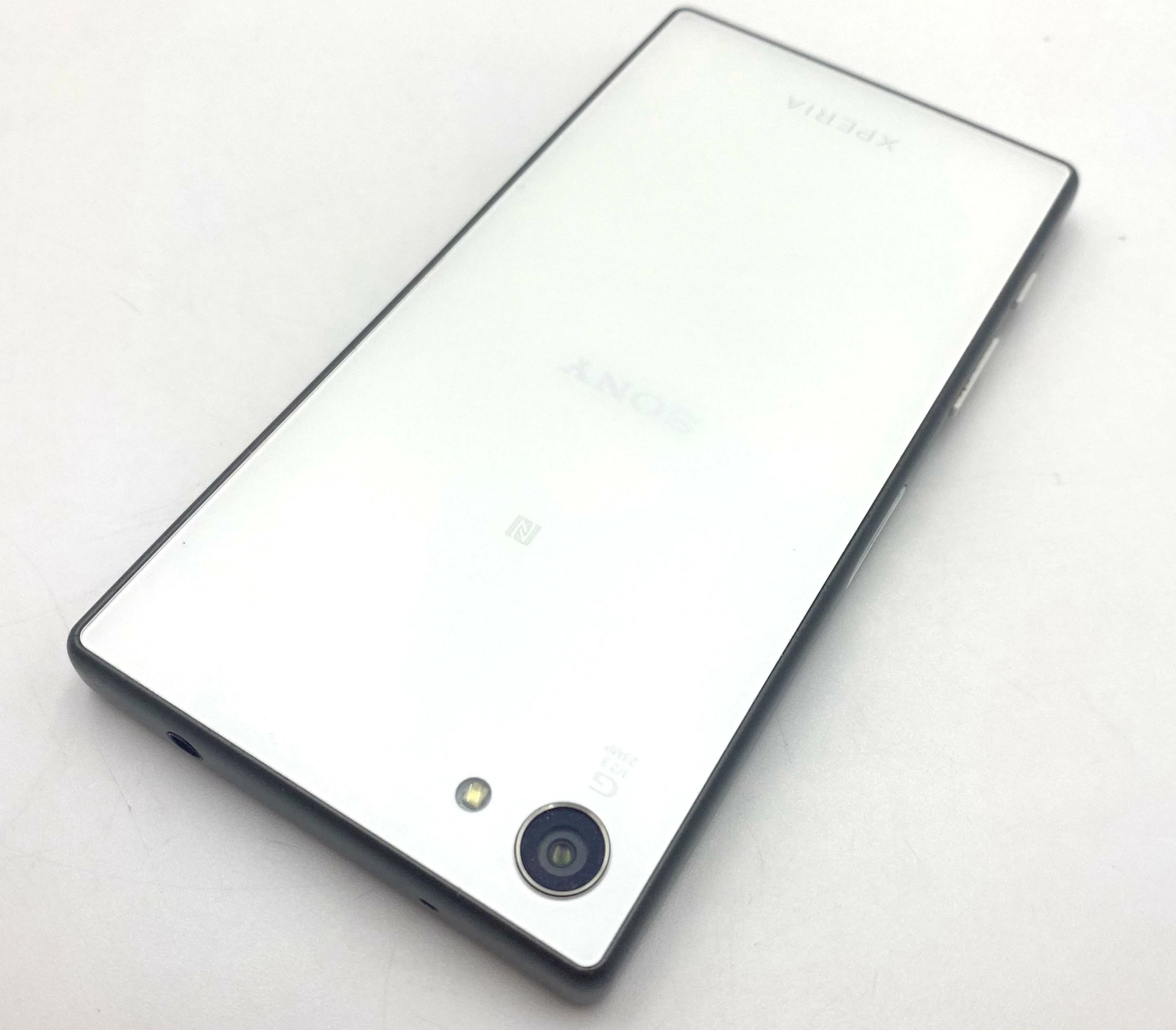 telefon-sony-xperia-z5-compact-232gb-przekatna-ekranu-46