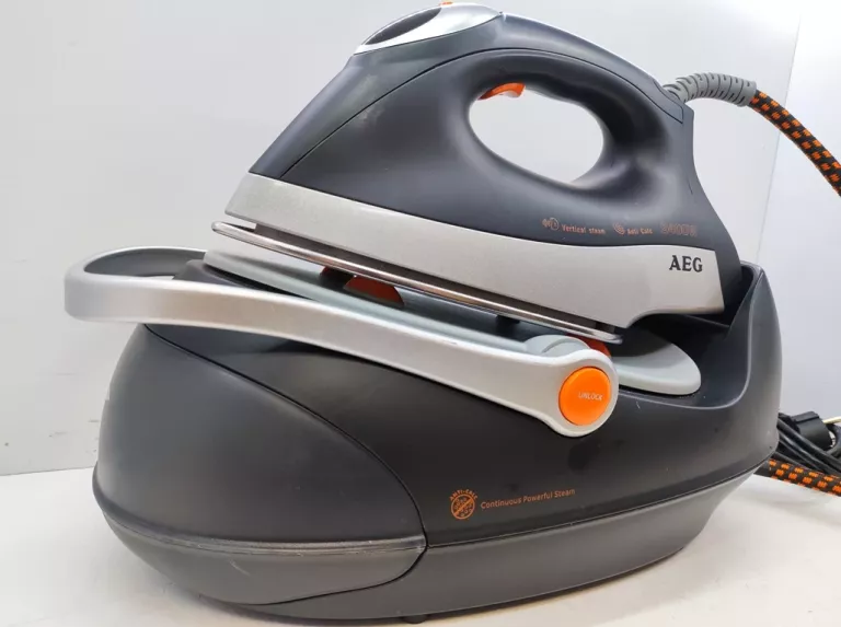 zelazko-ze-stacja-parowa-aeg-dbs-5591-stan-uzywany