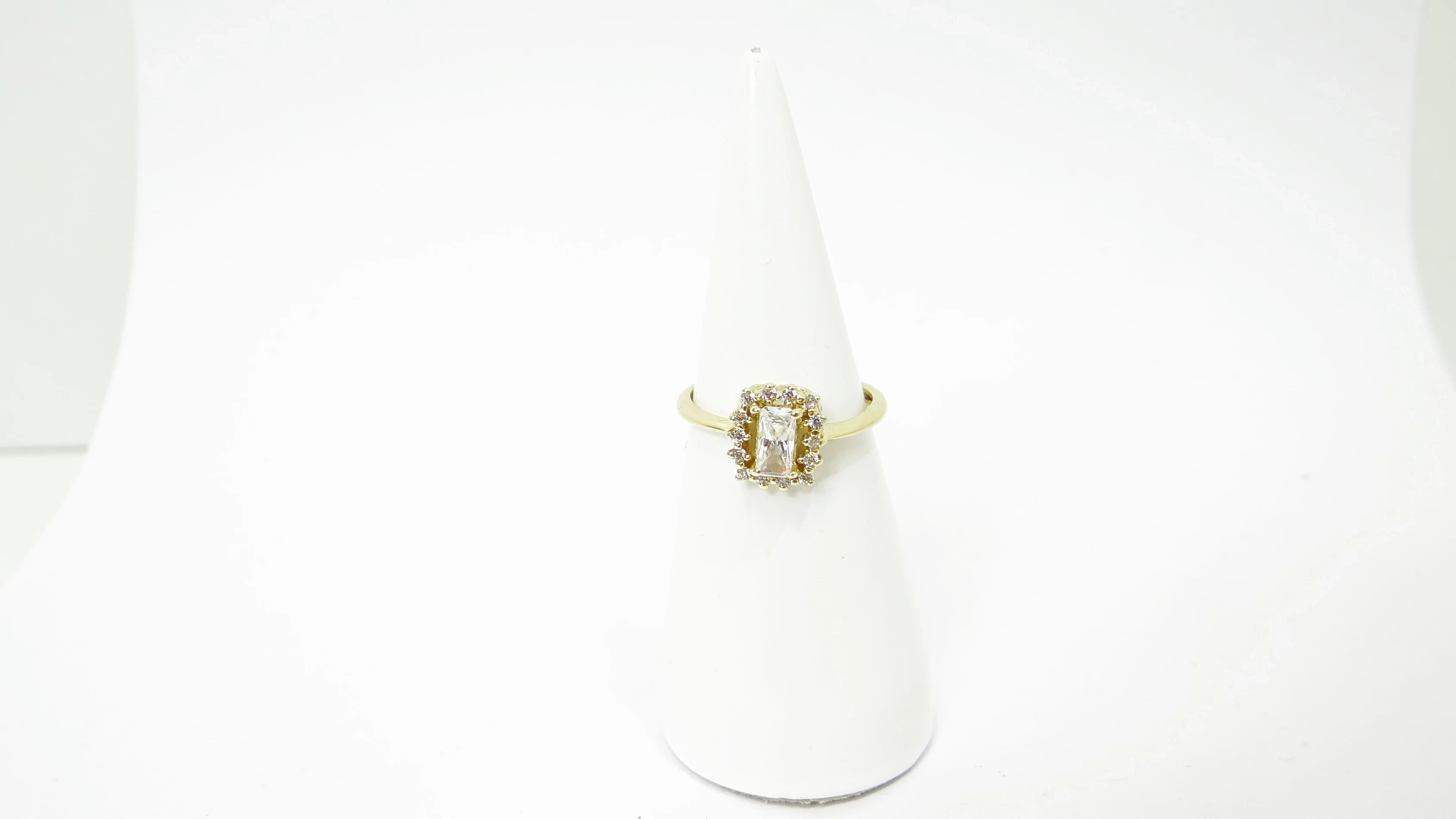 zloty-pierscionek-14ct-215g-13r-kamien-17088-128