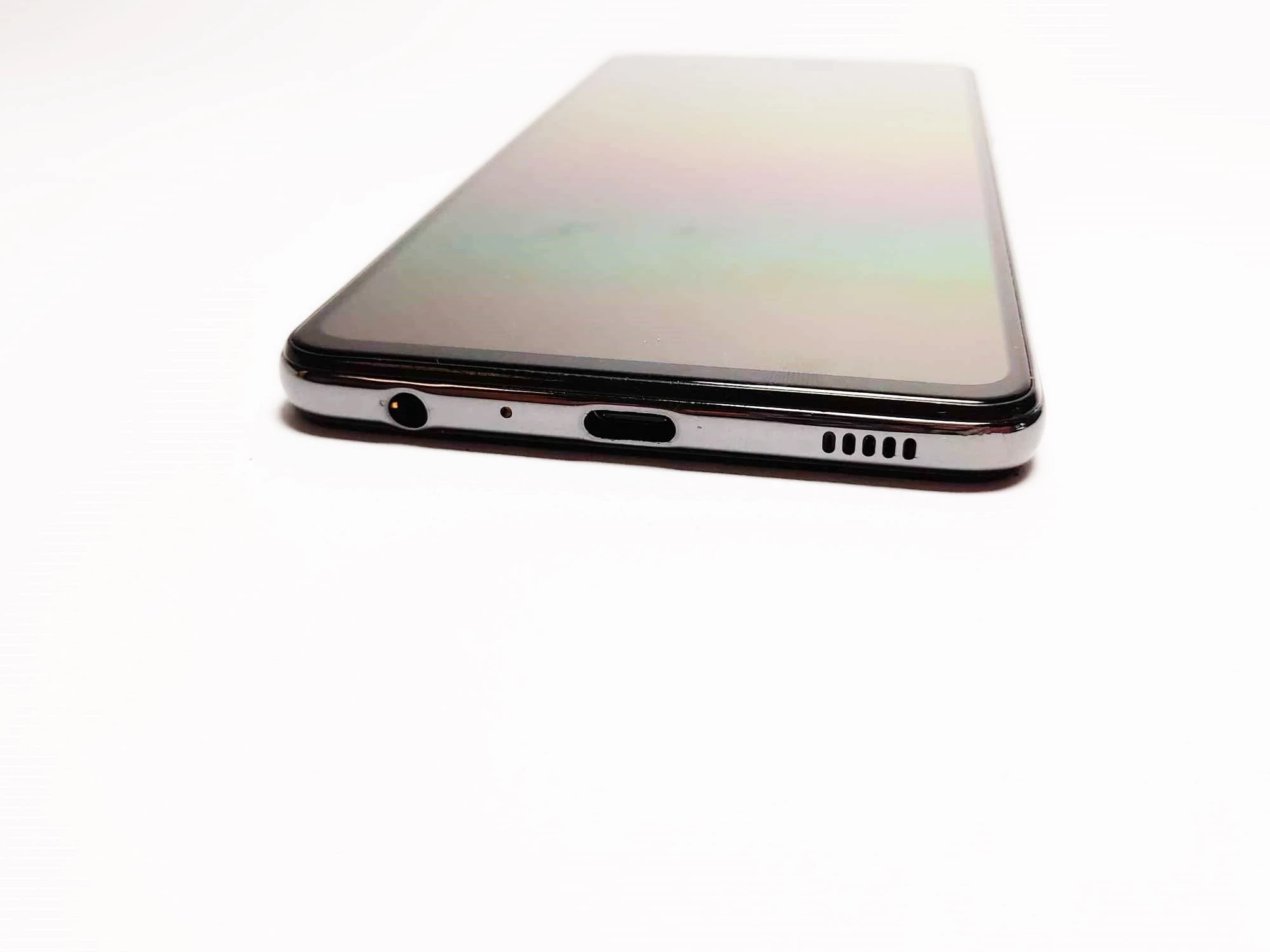 smartfon-samsung-galaxy-a52-komplet-opis-wbudowana-pamiec-128-gb