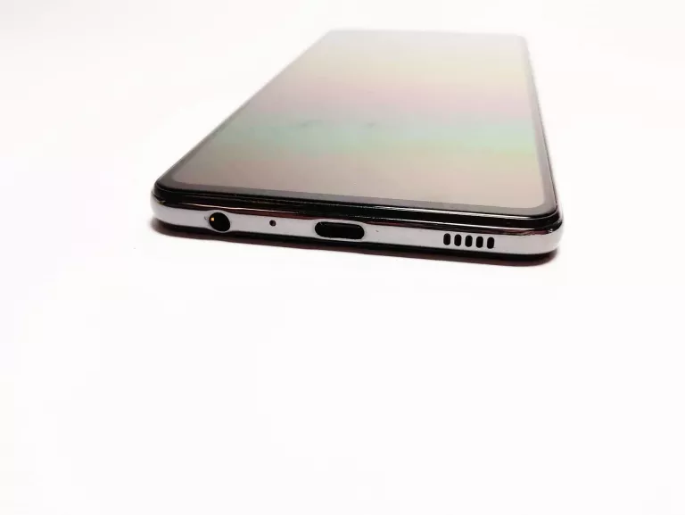 smartfon-samsung-galaxy-a52-komplet-opis-wbudowana-pamiec-128-gb