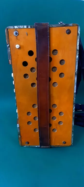 akordeon-troubadour-ean-gtin-750749113942