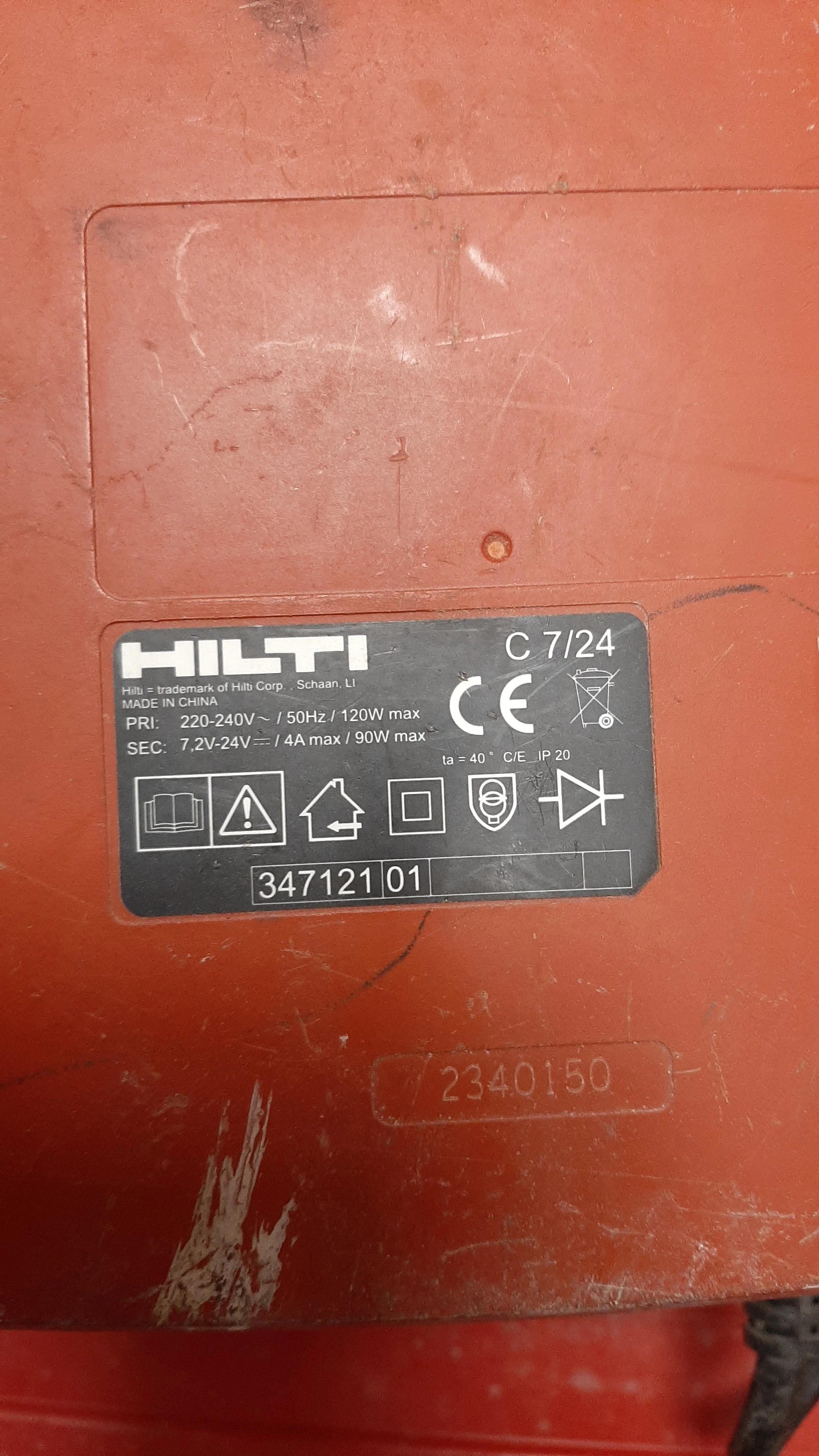 wkretarka-hilti-sf-121-a-2x-aku-lad-walizka-rodzaj-silnika-silnik-szczotkowy