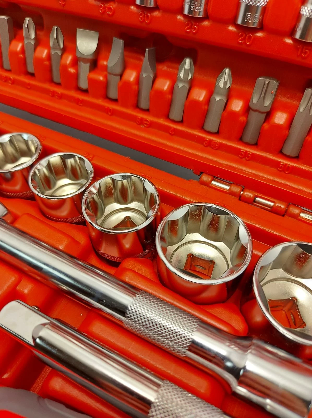 zestaw-kluczy-rocks-94-el-ean-2548628904907