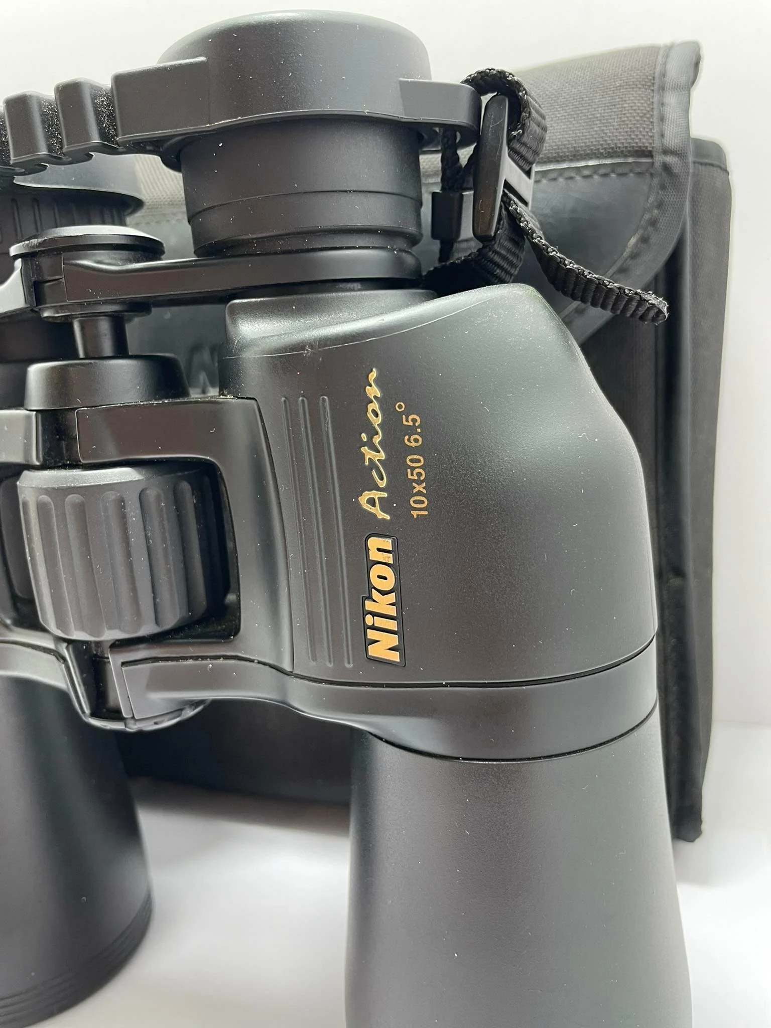 lornetka-nikon-action-10x50-65-pokrowiec-stan-uzywany