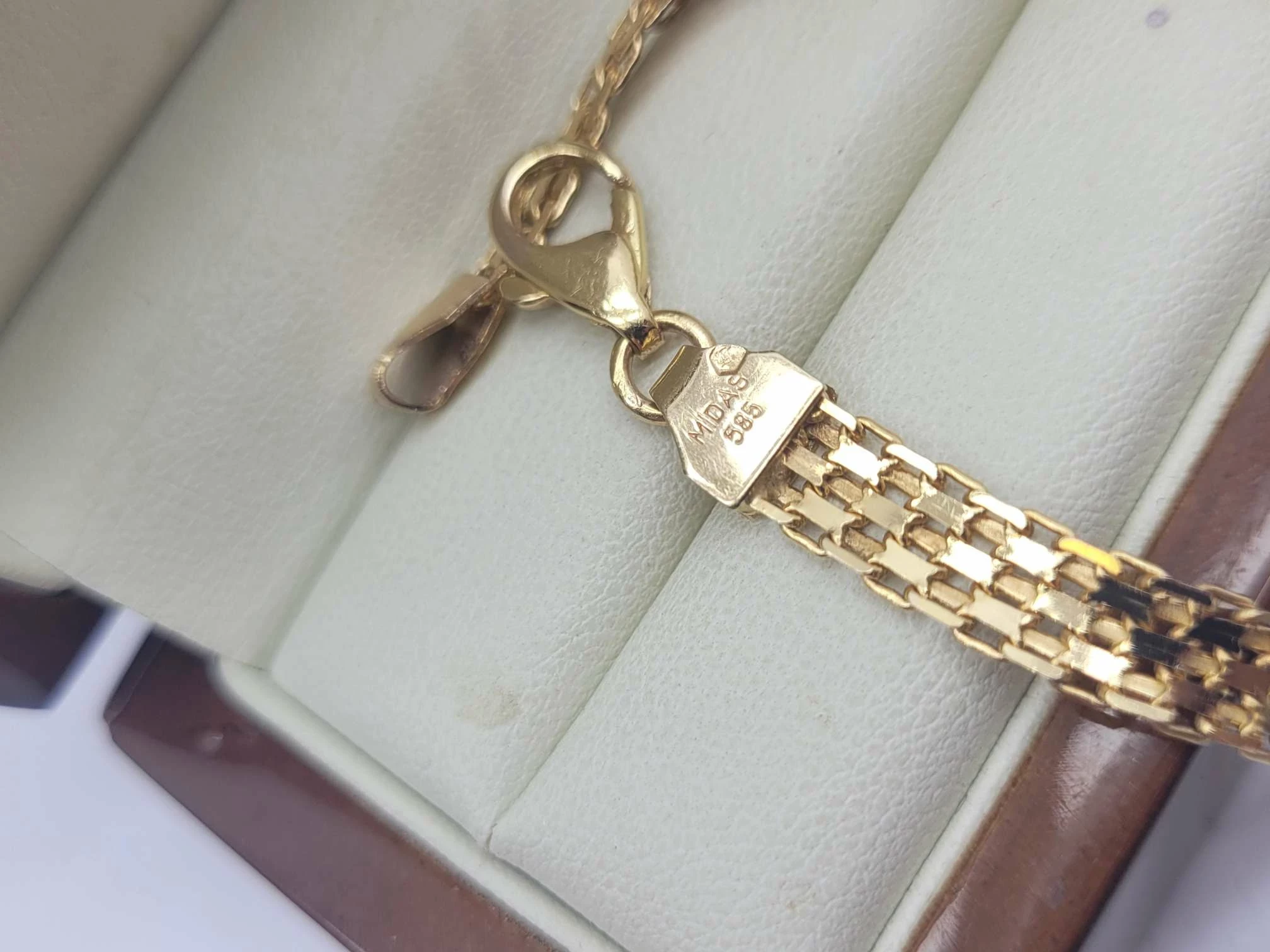 piekna-zlota-bransoletka-585709-material-zloto