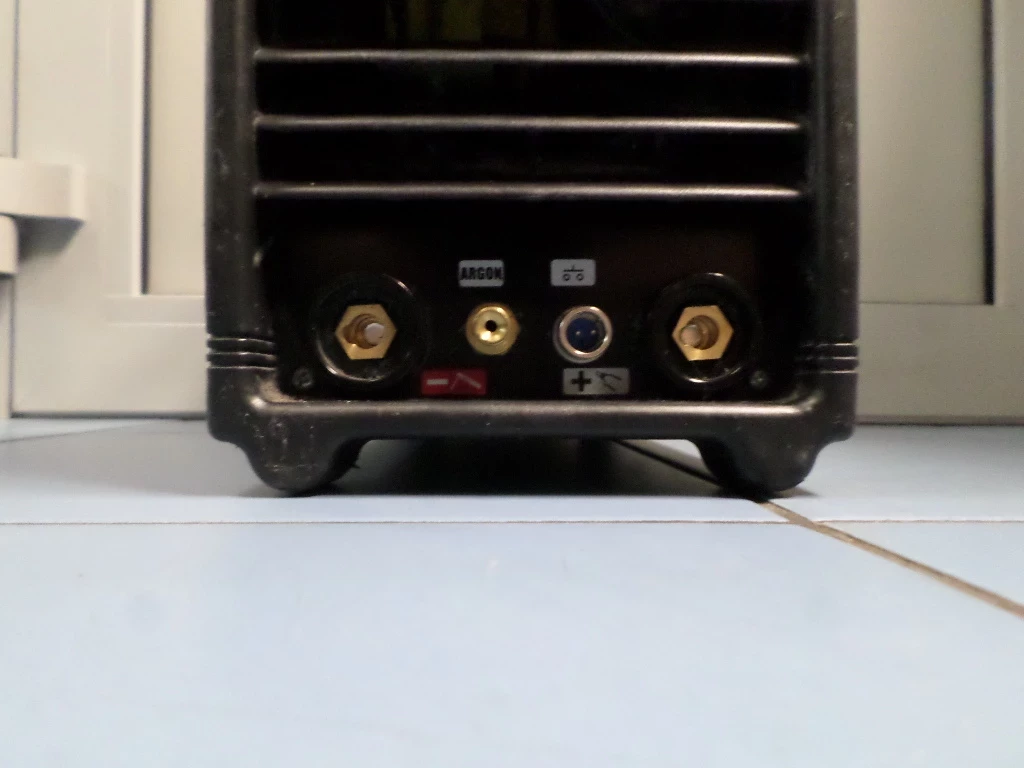 spawarka-flora-dekatech-tig-200-kod-producenta-tig-200