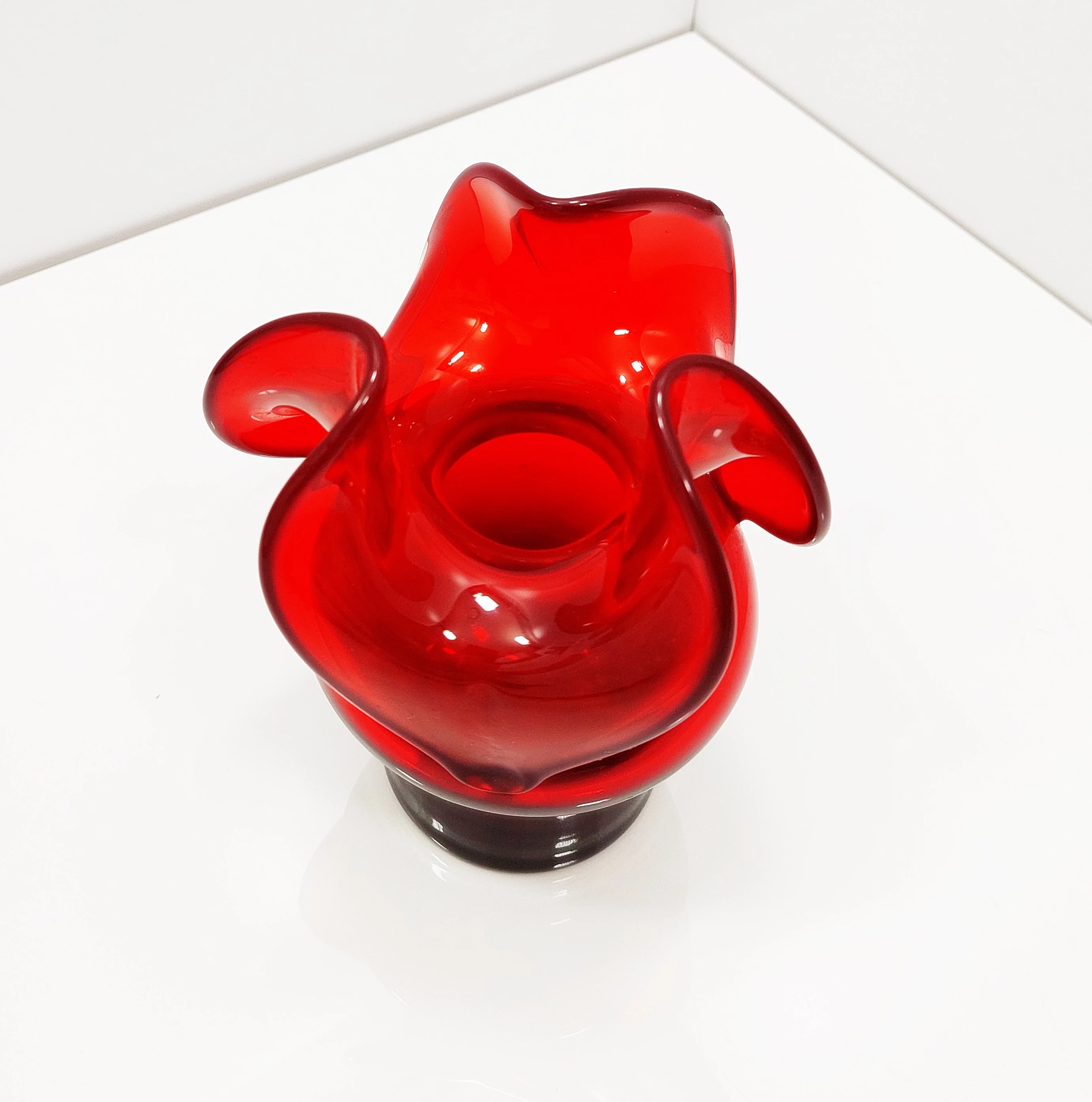 wazon-osiolek-czeslaw-zuber-lata-80-czerwone-szkl-stan-nie-wymaga-renowacji