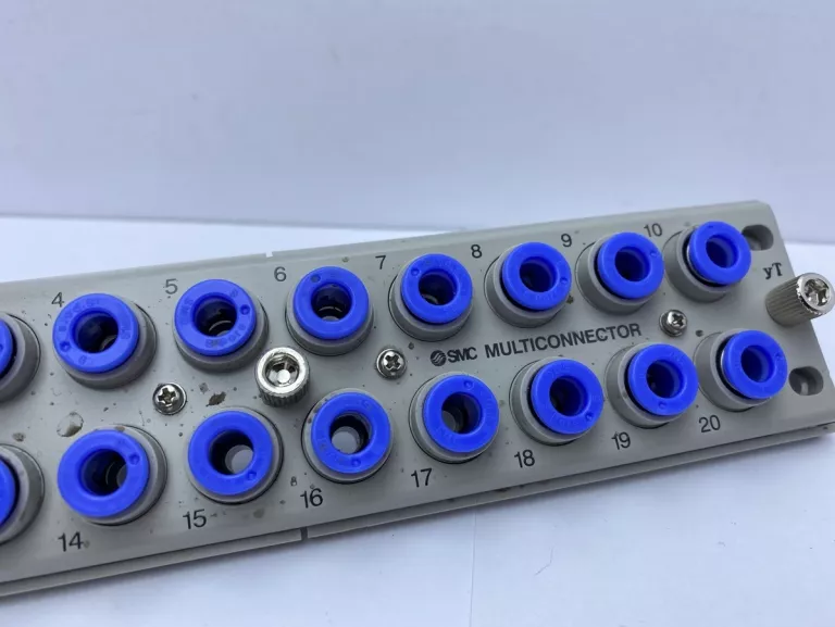 SMC KDM20P-01 KOLEKTOR PNEUMATYCZNY