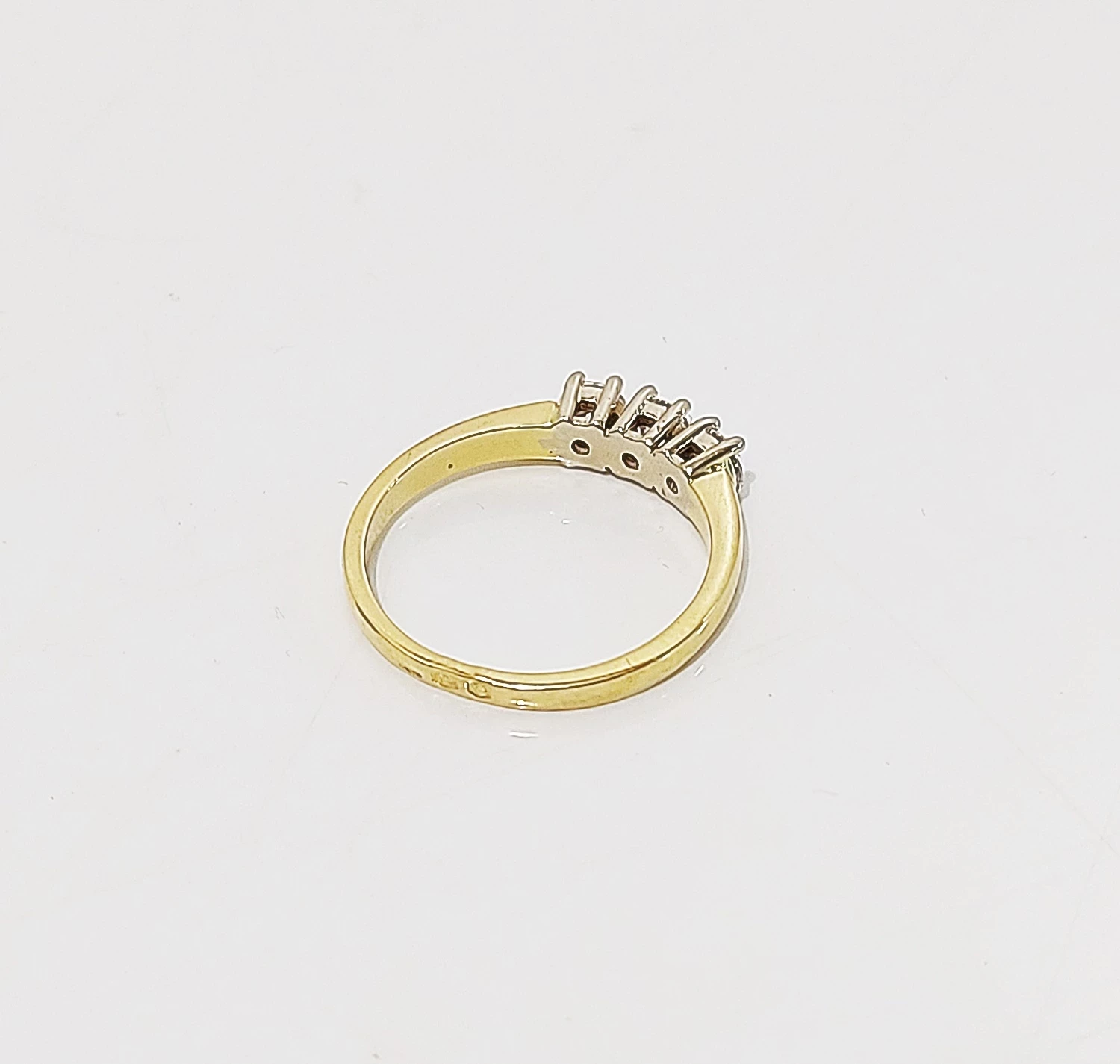 zloty-pierscionek-z-cyrkoniami-296g-585p-r15-rodzaj-2205-16