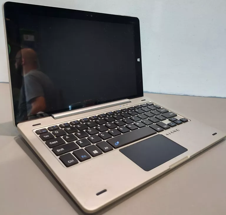 LAPTOP KIANO INTELECT X3/Z8350/2GB/32GB SSD W10