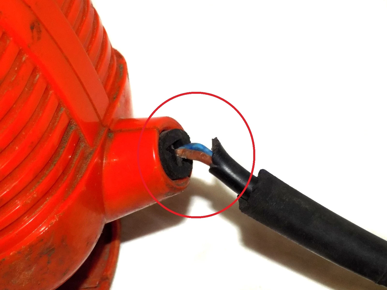 kosa-elektryczna-oleo-mac-tr-91-e-850w-podkaszarka-dlugosc-narzedzia-2000