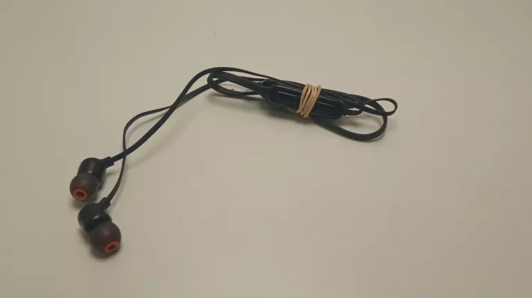 sluchawki-bt-jbl-tune-110-bt-transmisja-sygnalu-bluetooth