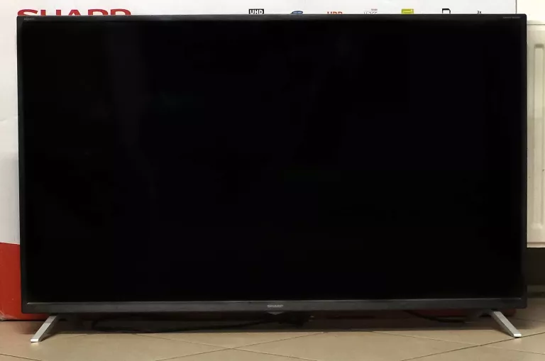 TELEWIZOR SHARP 40BL5EA 40 4K UHD SMART . OPIS!
