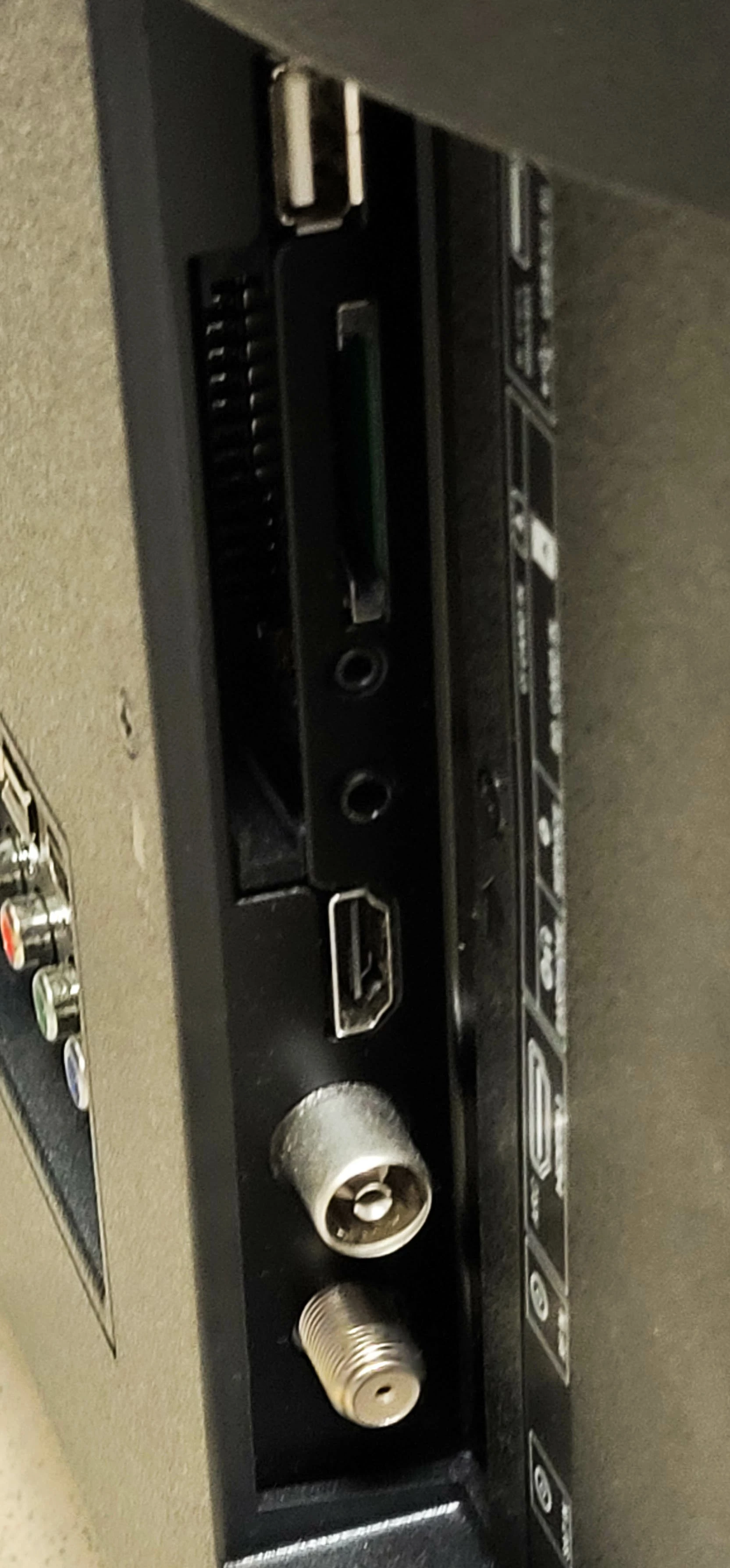 telewizor-sharp-40bl5ea-40-4k-uhd-smart-opis-marka-sharp