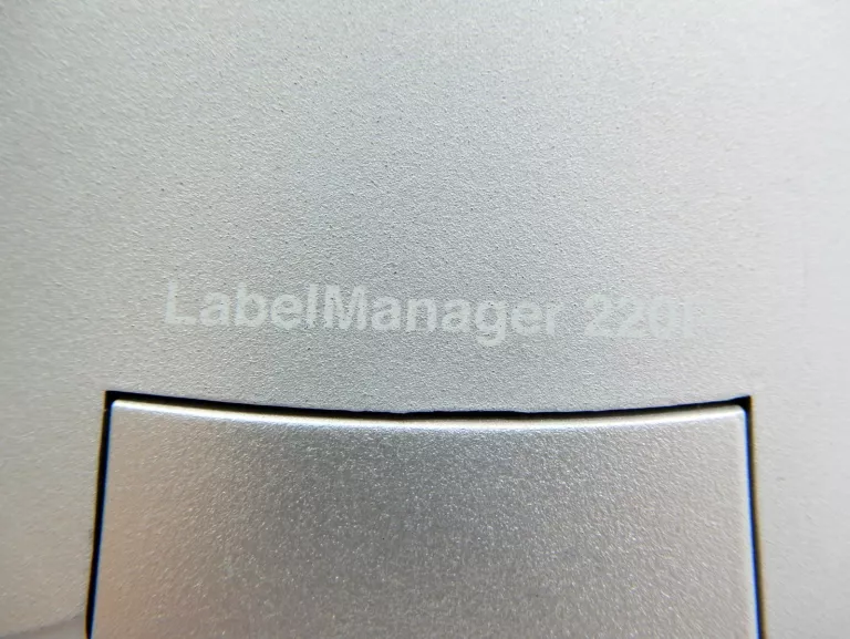 PRZENOŚNA DRUKARKA ETYKIET DYMO LABELMANAGER 220P