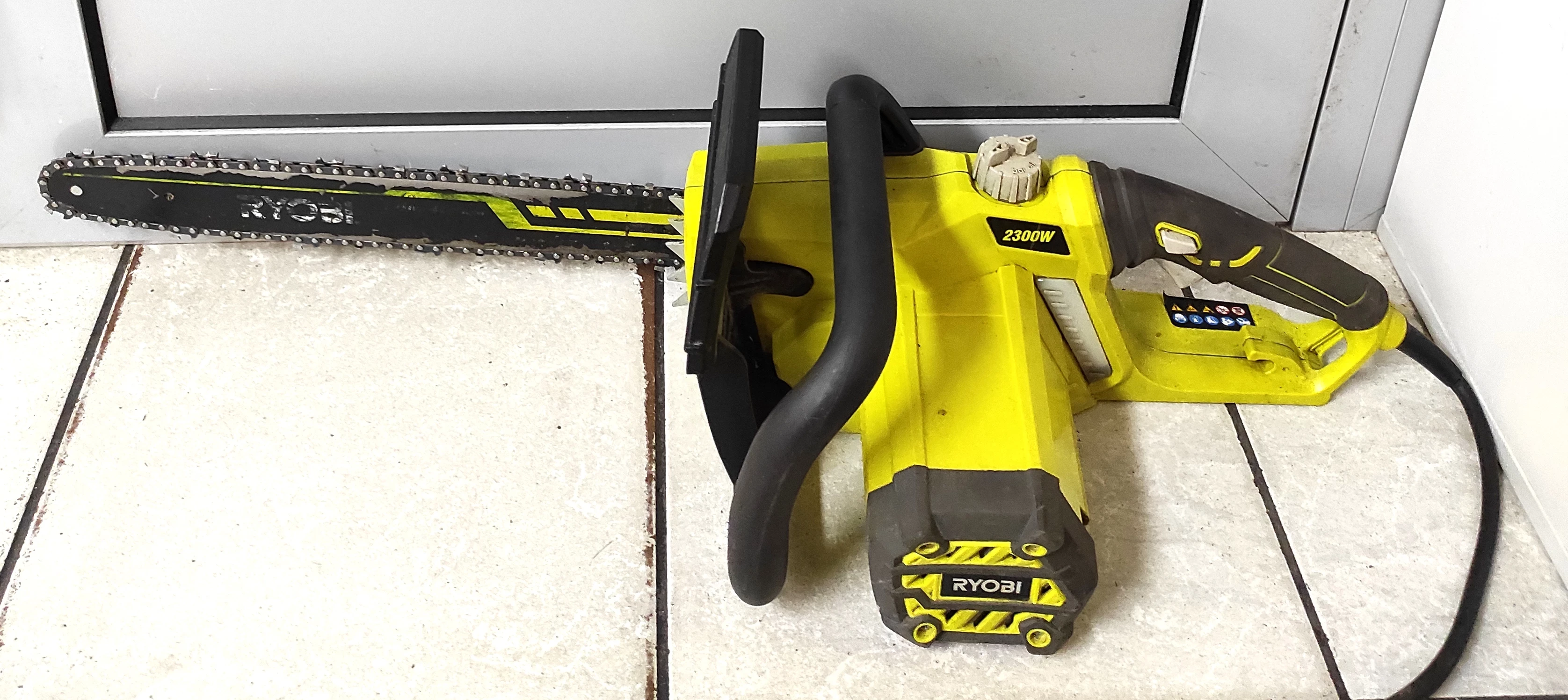 elektryczna-pila-lancuchowa-ryobi-2300w-opis-1-go-maja-11a-libiaz