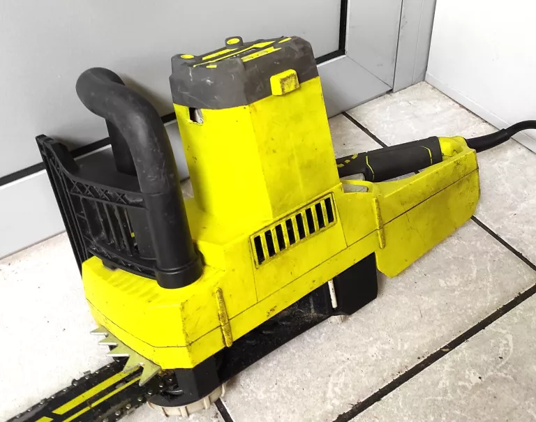 elektryczna-pila-lancuchowa-ryobi-2300w-opis-ean-gtin-4892210170569