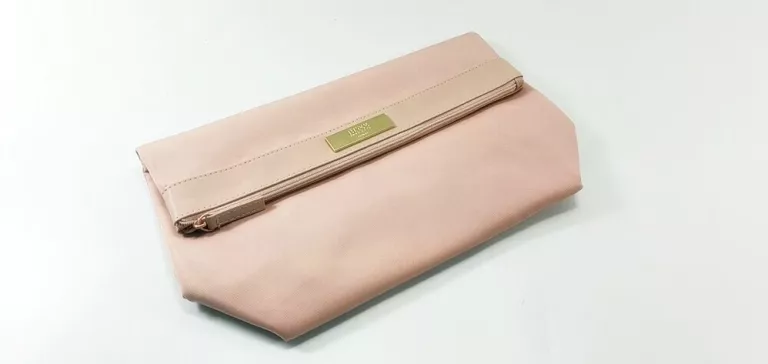 ELEGANCKA POJEMNA ORYGINALNA DAMSKA KOSMETYCZKA HUGO BOSS RÓŻOWA