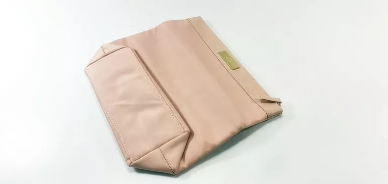 ELEGANCKA POJEMNA ORYGINALNA DAMSKA KOSMETYCZKA HUGO BOSS RÓŻOWA