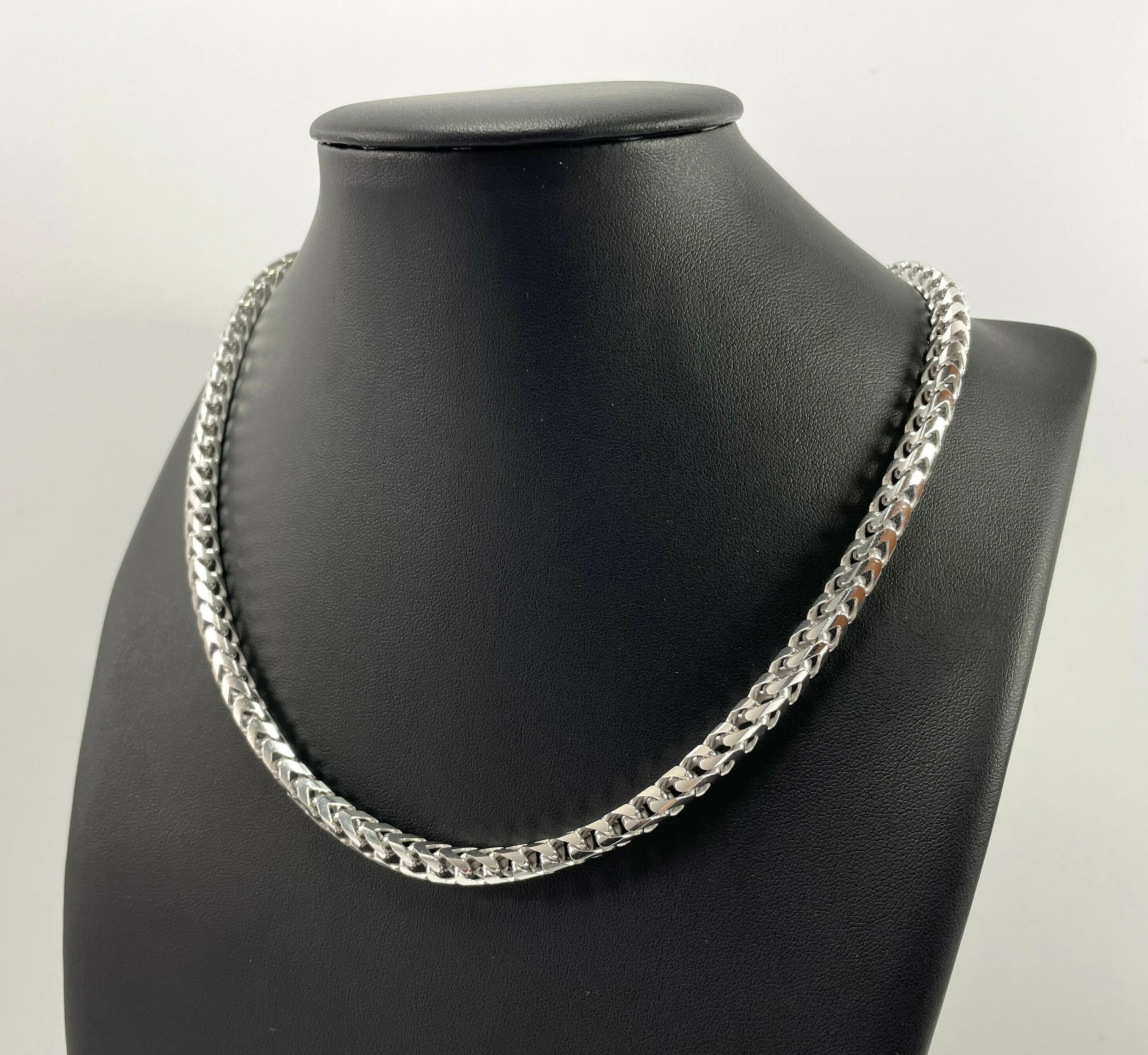 nowy-srebrny-lancuch-pancerka-kwadratowa-692-50cm-material-17128-8