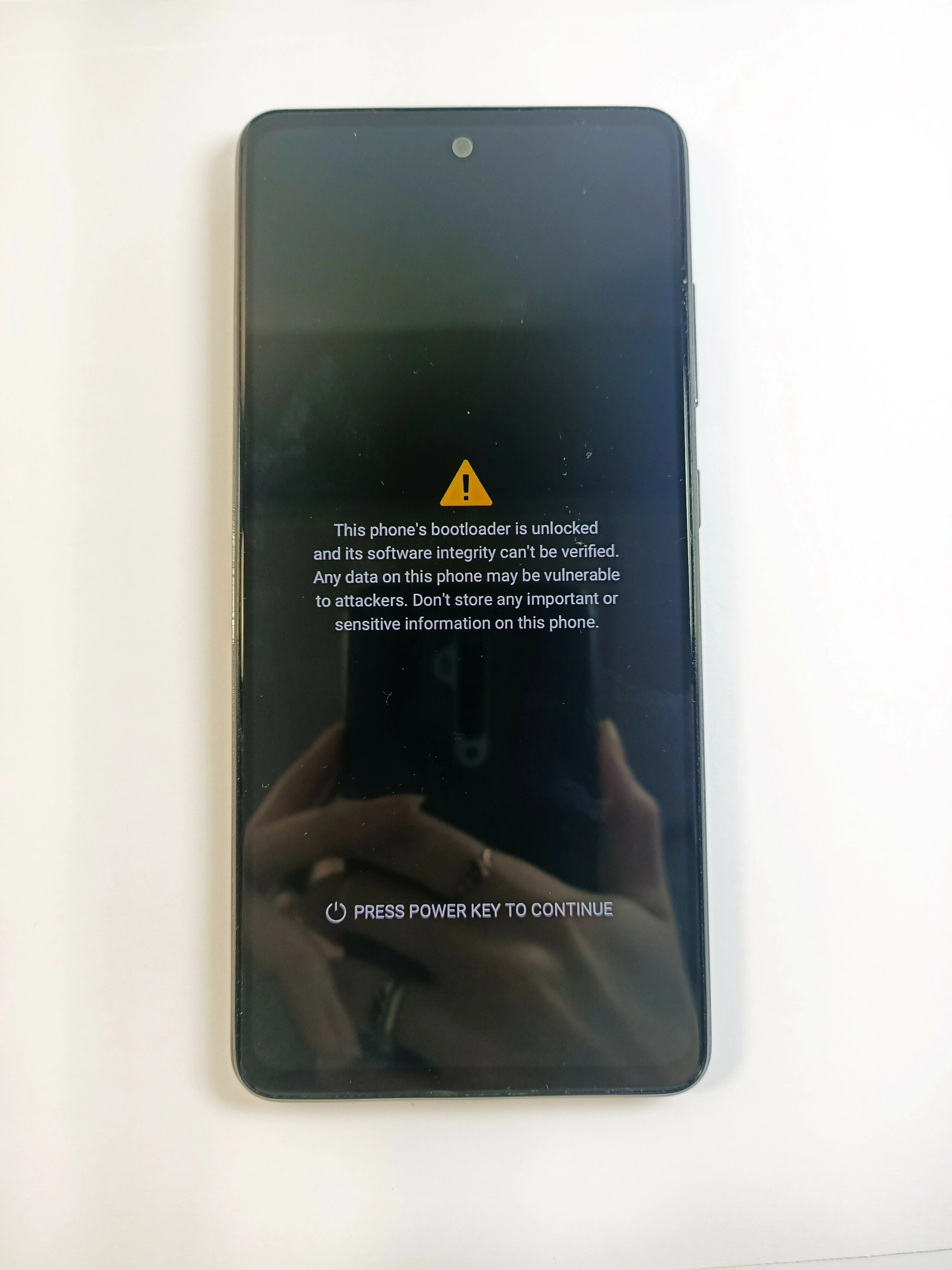 smartfon-samsung-galaxy-a52-komplet-opis-system-operacyjny-android